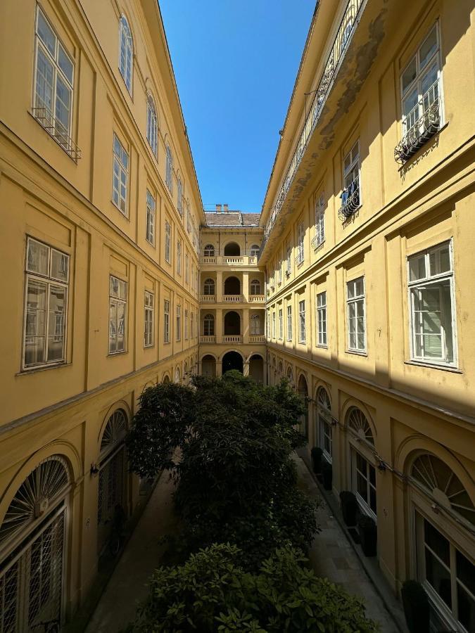 Old Town Apart Apartment Budapest Exterior photo
